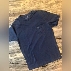 Men’s Vineyard Vines short sleeve T-shirt size  XS